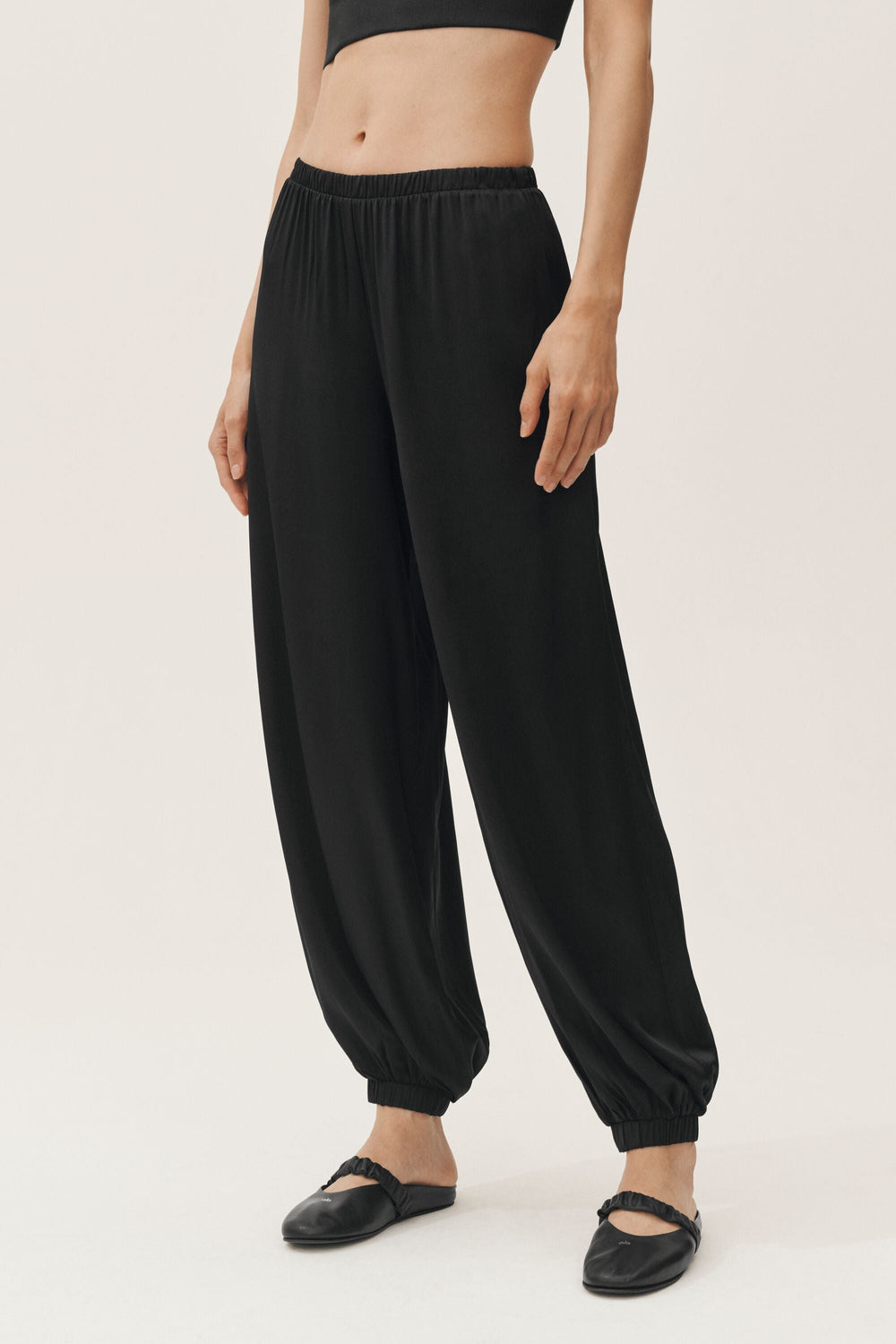 Pantalon Taille Haute En Soie Mélangée Radiance - Noir