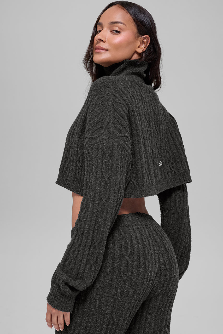 Haut Court À Col Roulé Et Manches Longues En Maille Torsadée Winter Bliss - Dark Heather Grey
