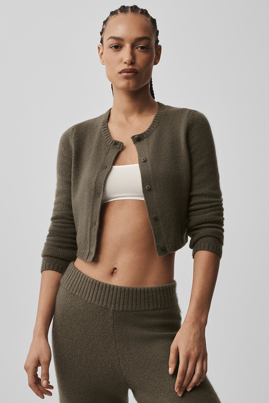 Cardigan Court En Laine Et Cachemire New Class - Olive Tree