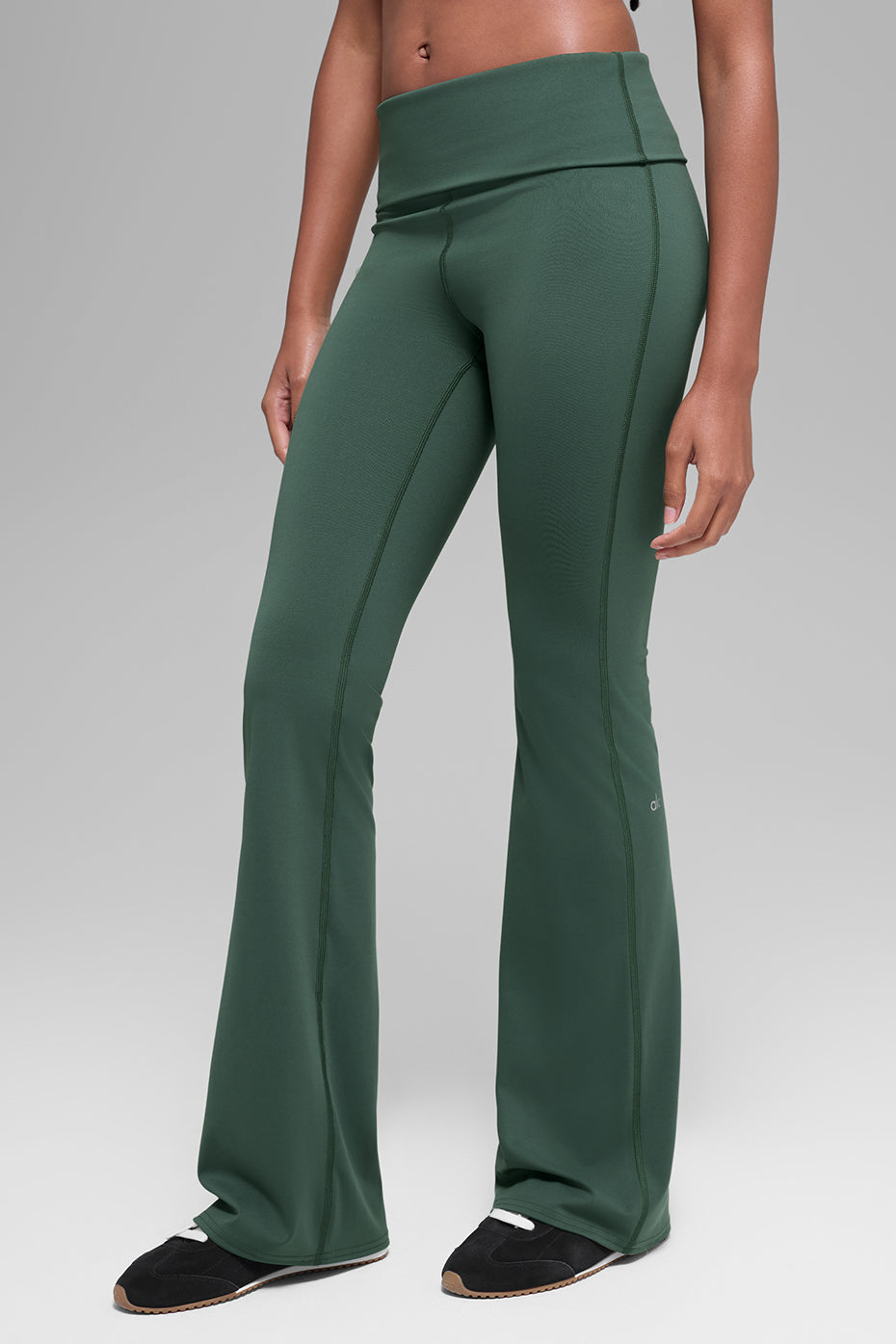 ALO  Legging évasé à rabat Softsculpt (régulier) - Vert trèfle